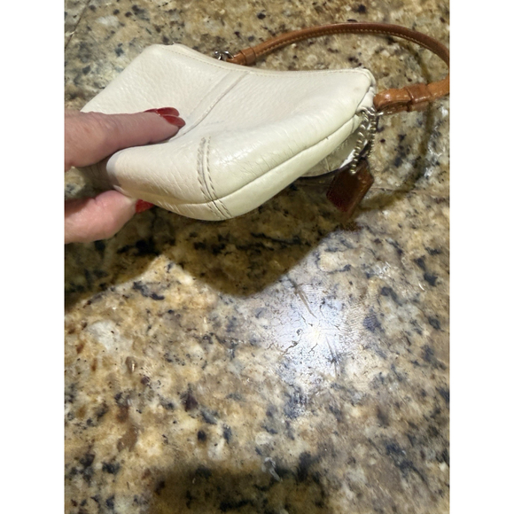Vintage Coach Soho Mini Bag Leather - Picture 8 of 16
